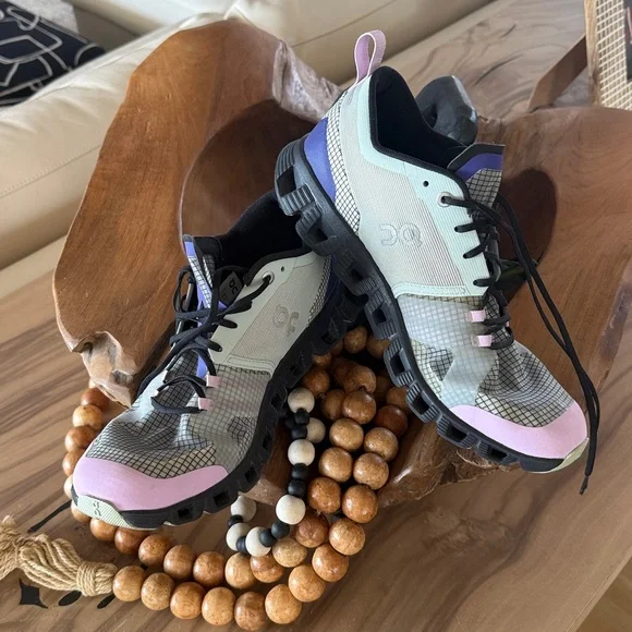 On Cloud Shift Surf Shoes - Picture 2 of 11